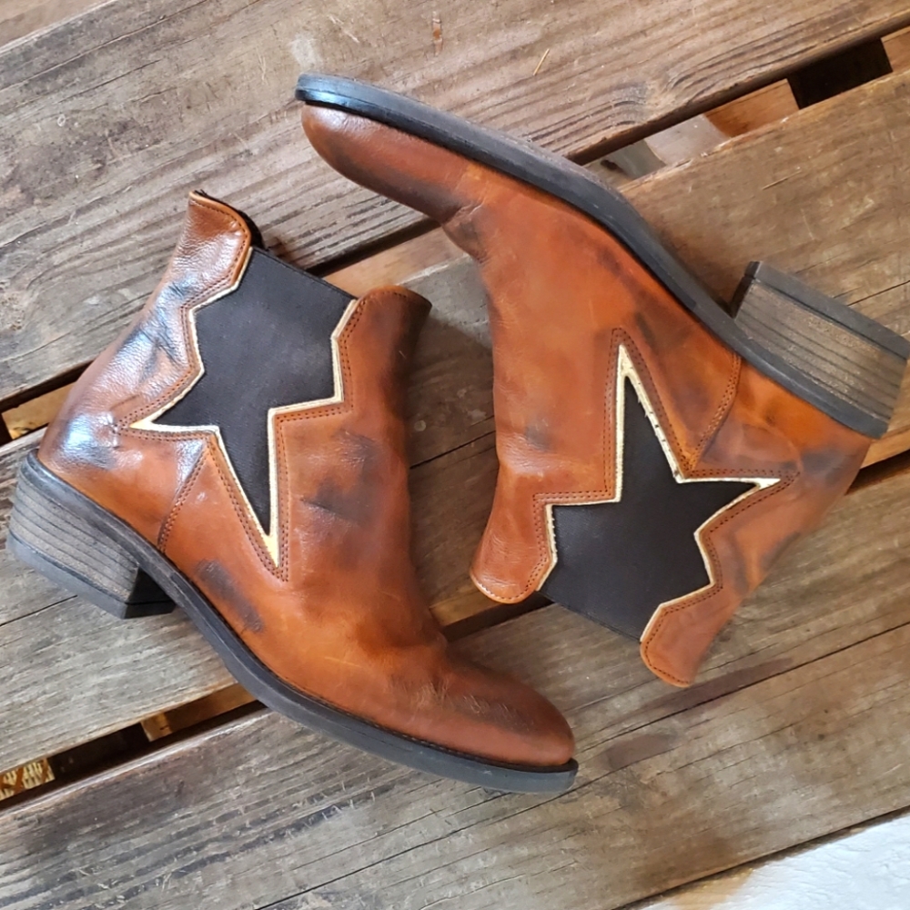 Chelsea Leather Ankle Boots